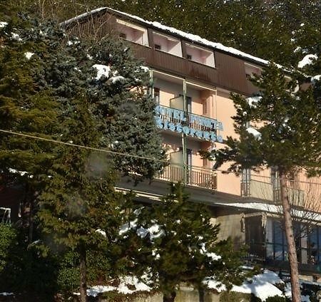 Hotel Pineta 로이아노 외부 사진